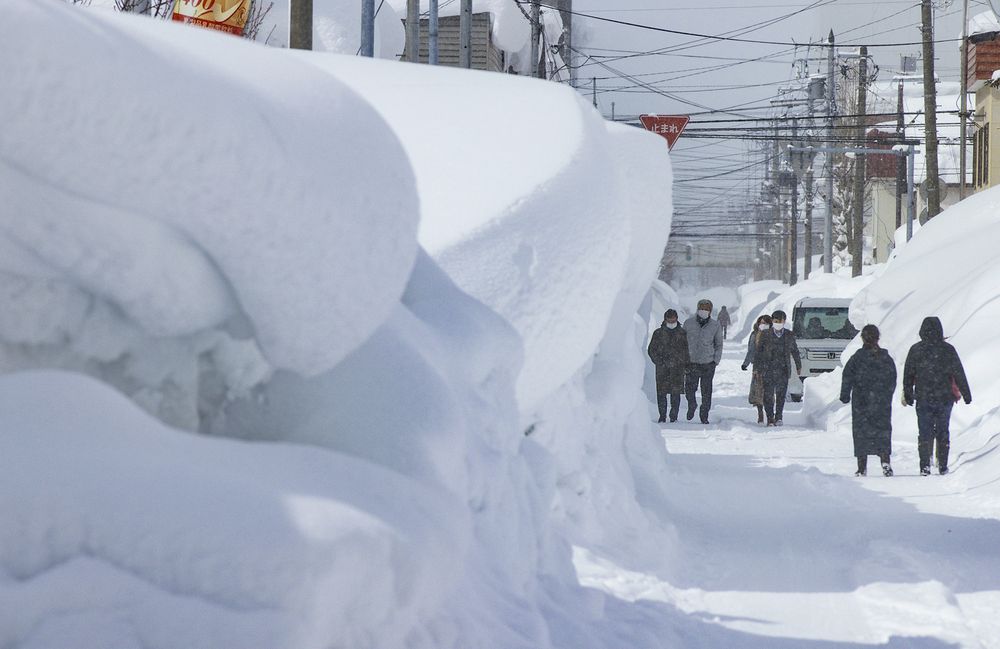 ２０２１年２月に２０５センチの積雪を観測した岩見沢市内。このシーズンは西北西の風が多かった 