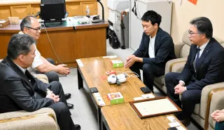 北見の小学校におもちゃAED寄付 トイこころで救命学ぶきっかけに 保険代理店