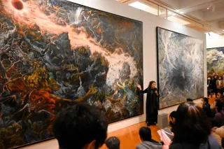 「見えないものを見えるように描く」　札幌で遠藤彰子展　画家本人が語る