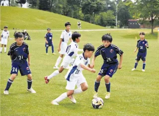 友好都市児童がサッカー交流 恵庭 藤枝など6チーム参加