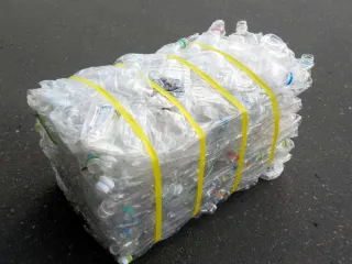 回収ペットボトルを新品に 登別市、アサヒ飲料など4者と協定 7月から試行、本格導入の可否判断へ