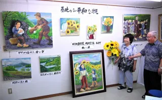 <戦後81年>深川で手島トモ子さん遺作展 沖縄戦描く油彩画など10点展示