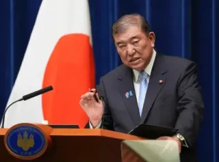 首相「非常に厳しい審判」 都議選大敗、参院選を懸念