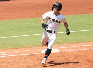 【写真14枚】札幌日大高―駒大苫小牧 夏の高校野球