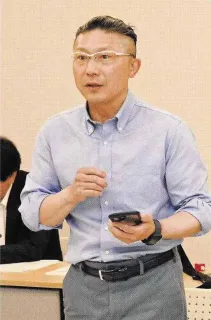 障害児を普通学級へ 父母ら団体 市教委と懇談