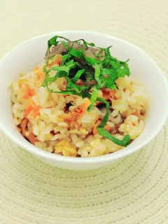 ＜きょうの一品＞ホヤの炊き込みご飯