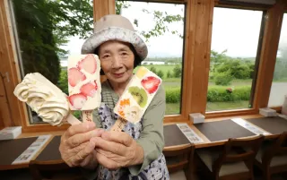 果物ごろっとアイスバー 砂川「季の庭YA-YELL」<道央涼巡り>