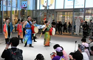 YOSAKOI「アンチ」の声取り入れ、観客最多更新 音量抑え、ごみ拾いも
