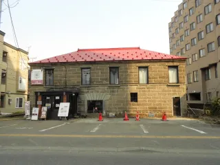 <札幌建物探訪>(34) 平岸に息づくリンゴ農家の絆の物語「元リンゴの選果場」(現サッポロ珈琲館平岸店)=札幌市豊平区平岸2の6