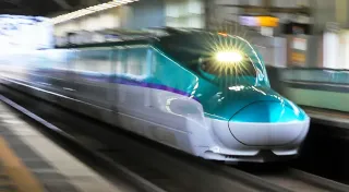 青函トンネル内速度260キロ、8月も　北海道新幹線