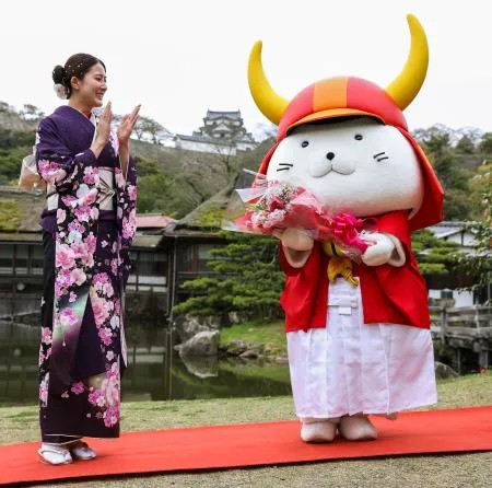 ひこにゃん」20回目の誕生日 彦根城で記念イベント：北海道新聞デジタル