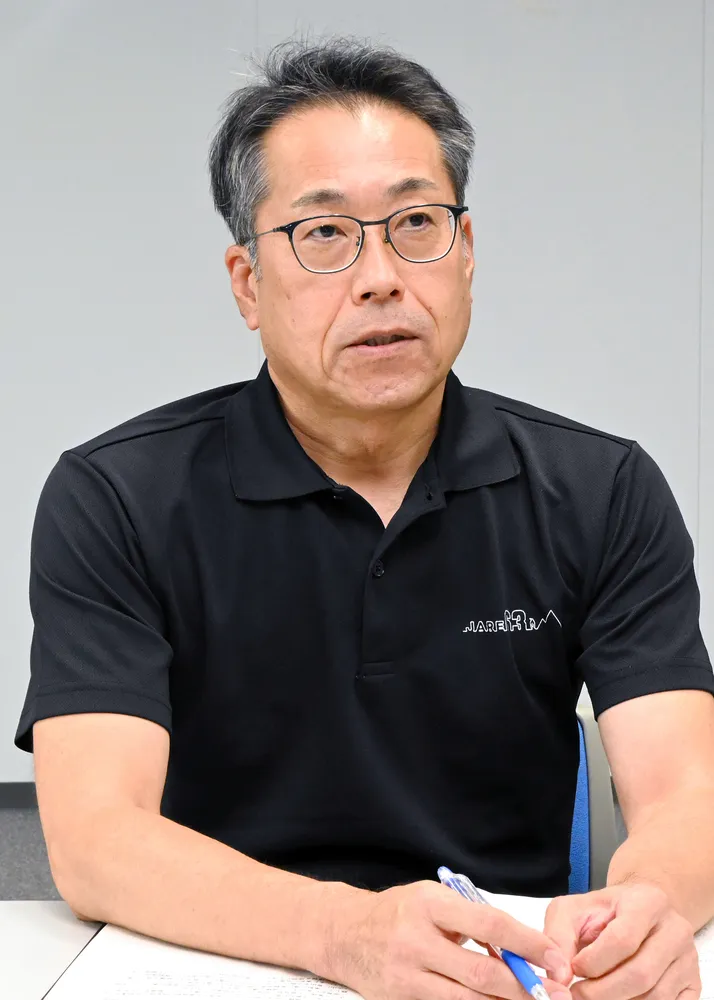 十勝岳の火山活動と防災について語る旭川地方気象台の佐藤悦信防災管理官