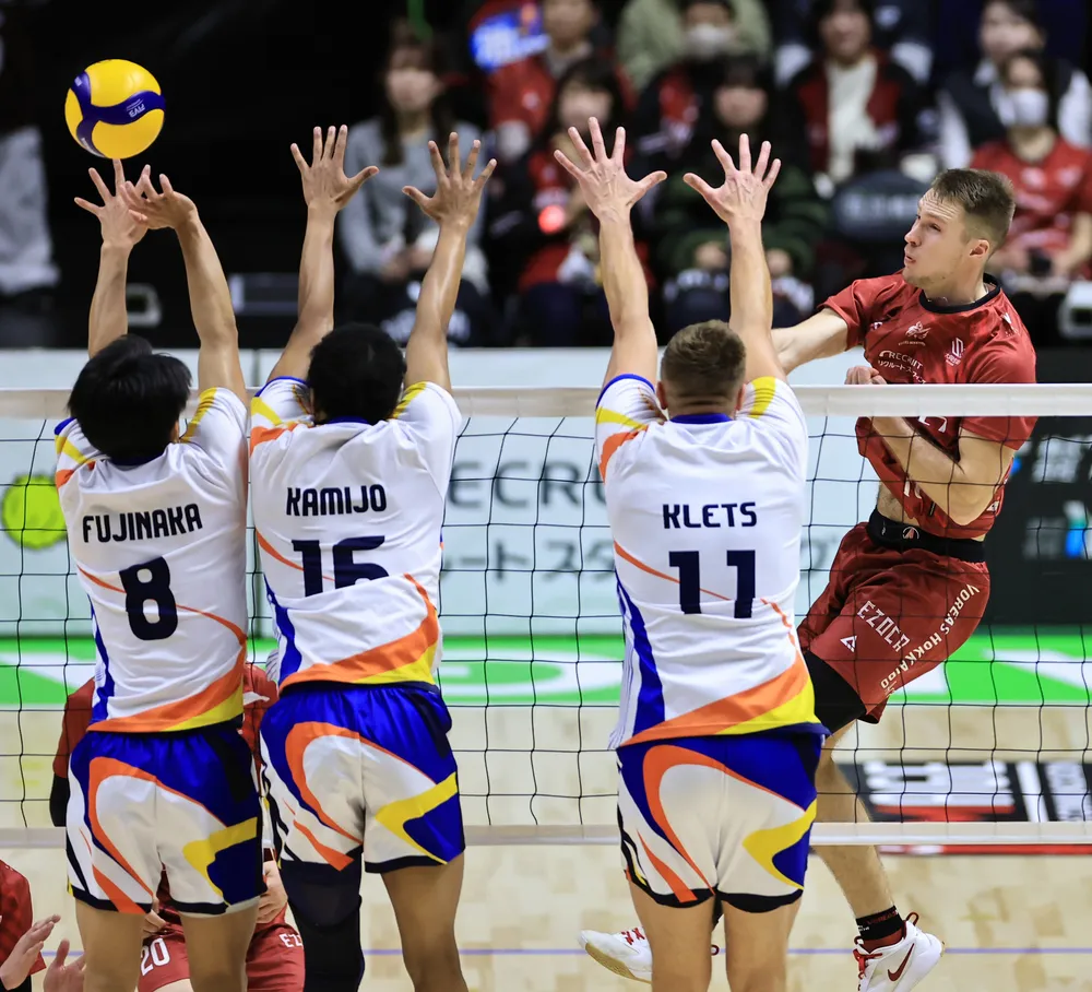 ヴォレアス、東レ静岡に2―3で惜敗 3連勝ならず：北海道新聞デジタル