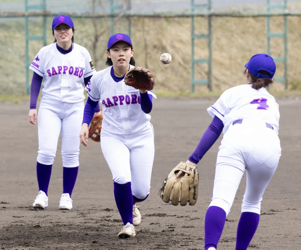 札幌大学硬式野球部　フリース 札幌大、女子硬式野球部に選手9人そろう 創部3年目で初めて大会出場