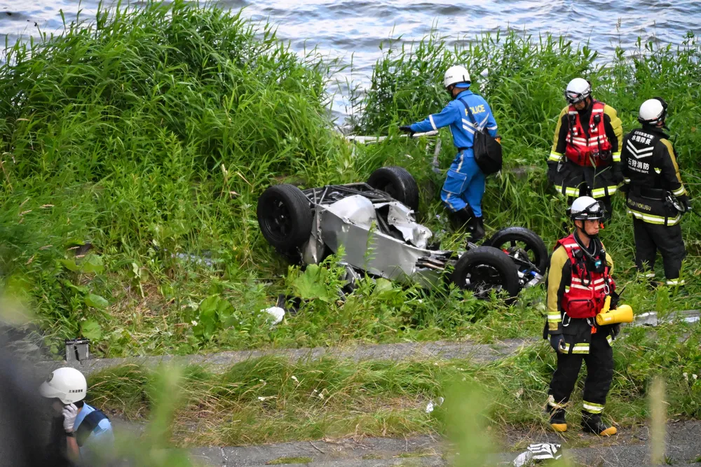石狩・花畔大橋から乗用車転落　男性死亡