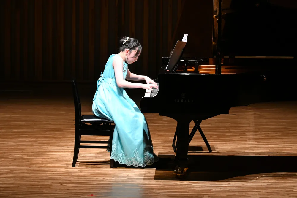 美しい音色、年の瀬の癒やし 室蘭でパイプオルガン公演・ピアノ発表会