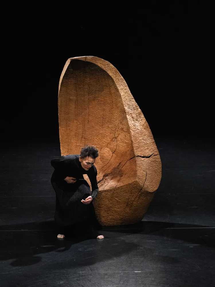 ステージ＞能藤玲子創作舞踊団「神の舌－夢の入口」 込めた食への渇望