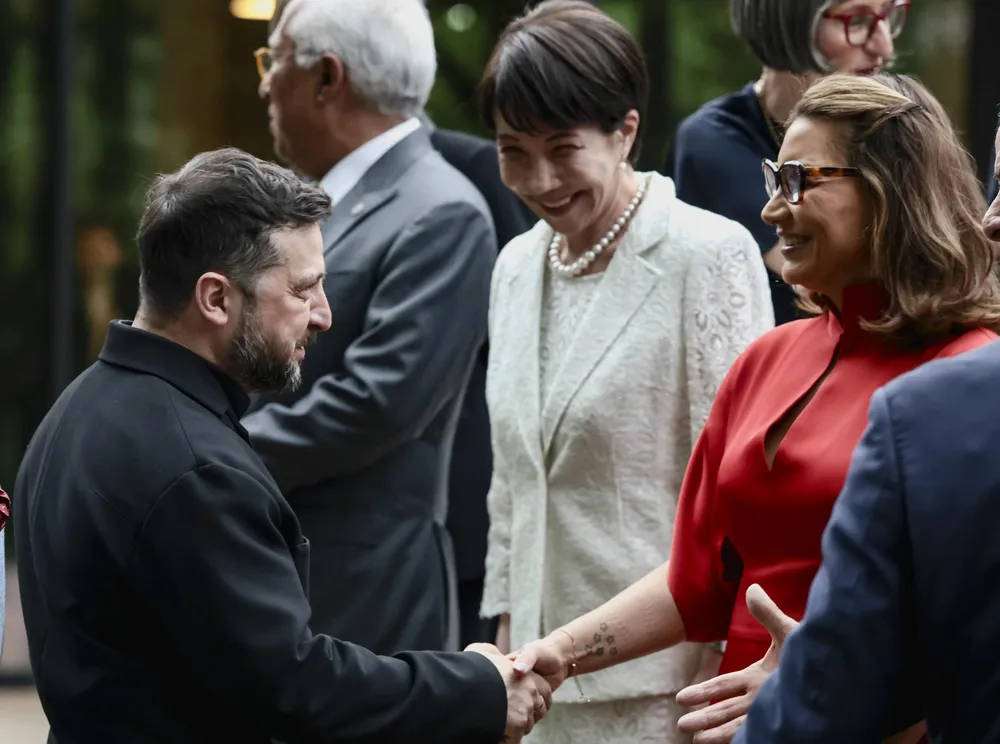 高市首相、ゼレンスキー氏と個別会談なし　政府関係者「時間確保難しい」　G7首脳で唯一ゼロ：北海道新聞デジタル