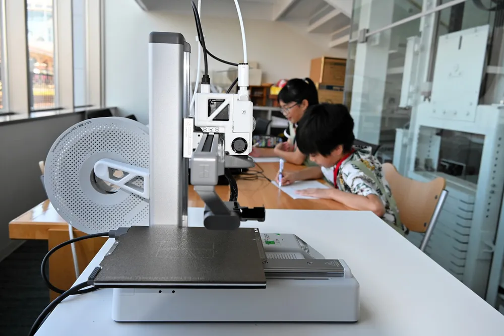 黄河図　台北中央図書館蔵　株二玄社製限定300部の内198番 北見市立中央図書館に3Dプリンター寄贈 桑原冷熱が子どもの体験支援