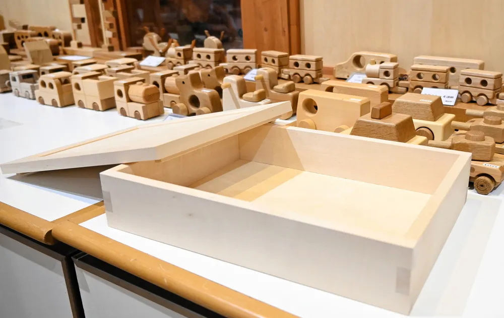 これみっけ！＞高品質なものを格安で 就労支援施設利用者の木工芸品