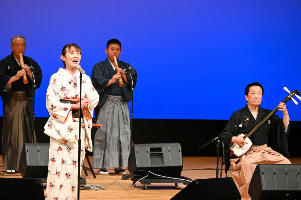 北見で民謡の祭典開催 23回目、オホーツク・釧路管内80人が力強い歌声