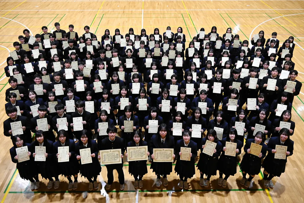 表彰を受けた全商検定1級3種目以上の合格者