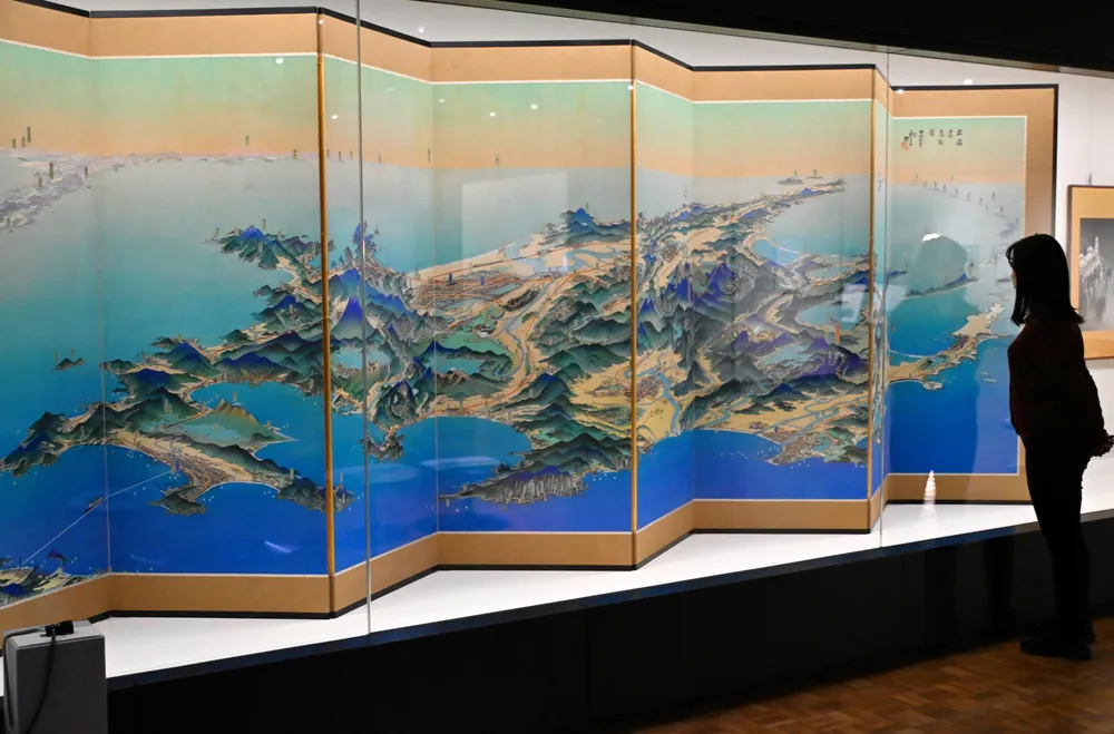 細やか肉筆の「北海道鳥瞰図」 北海道博物館で吉田初三郎展：北海道