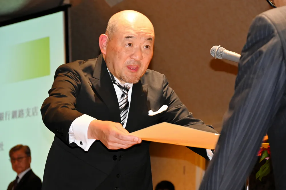 釧路商工会議所100年の節目祝う 会頭「企業振興にまい進