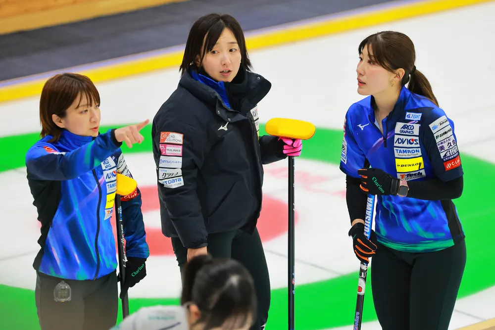 今季初戦のどうぎんクラシックに臨んだロコ・ソラーレ。ロコ・アカデミーに後進育成の期待がかかる=8月20日、札幌市（東倫太朗撮影）