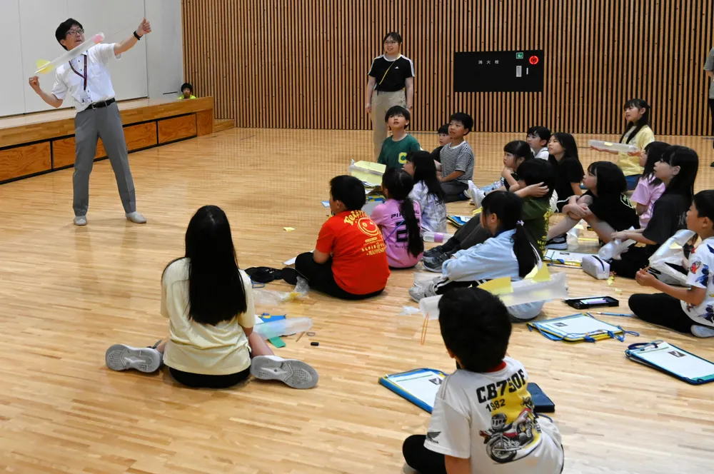 被災後もできる理科の実験 お茶の水女子大教員が授業 安平町早来学園の
