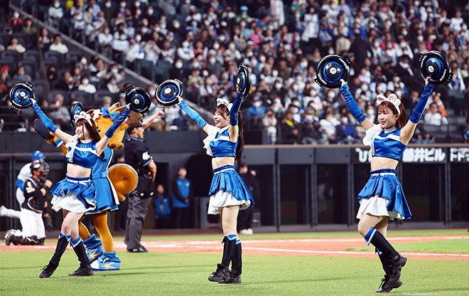 【新品タグ付】ファイターズガール コスプレ チアガール 新品タグ付】ファイターズガール コスプレ チアガール （ホロPP