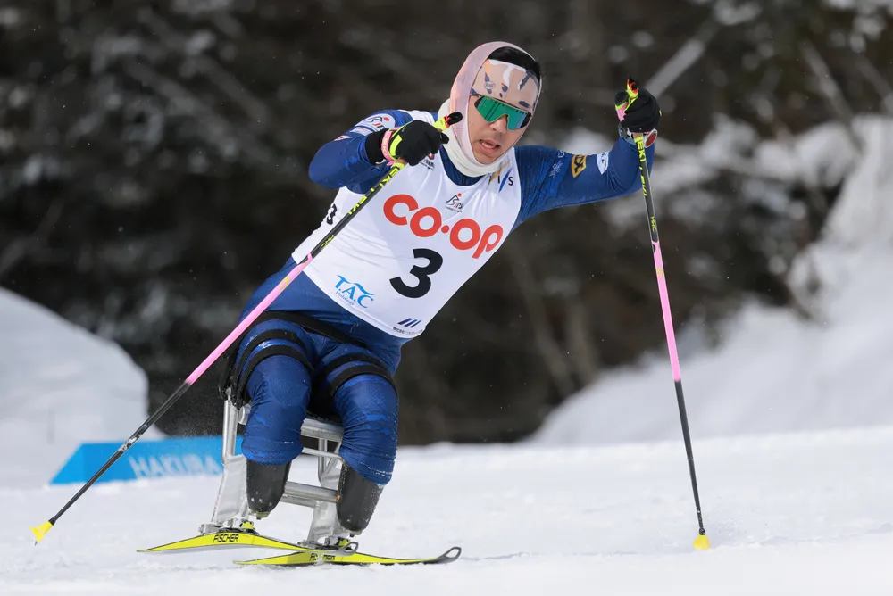 スキー全日本障害者クロカン クラシカル10キロ 男子座位で源V、女子立