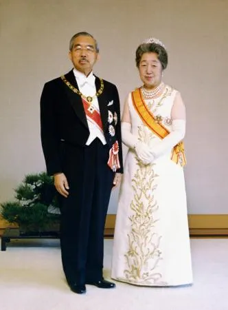 香淳皇后実録」を公開 昭和天皇の后、戦時下に詳述：北海道新聞デジタル