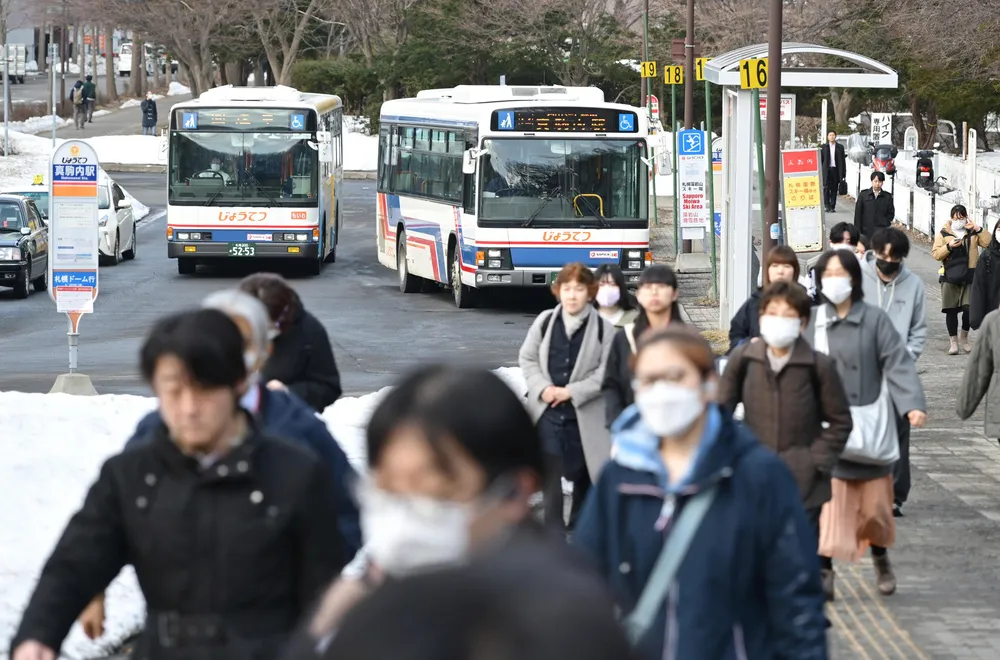 道内バス大幅減便初日、市民ため息 さらなる減便懸念：北海道新聞デジタル