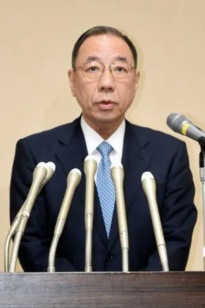 東京高検検事長に就任し、記者会見する川原隆司氏=18日午後、東京・霞が関
