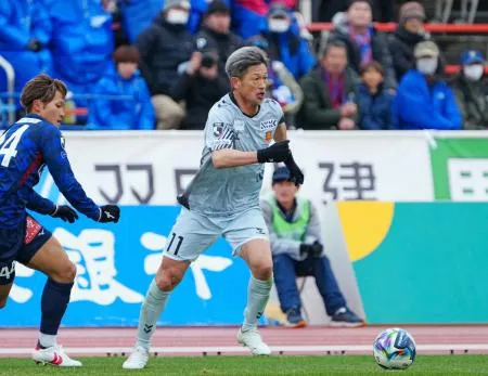 カズ」、最年長出場記録を更新 J3福島、58歳11カ月12日：北海道新聞