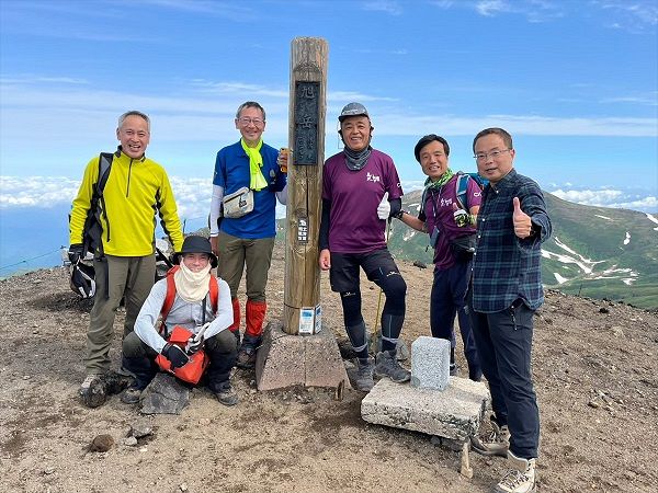 哲さんと行く 北の山旅＞旭岳（２２９１㍍）＊日本一のチングルマのお花畑を見に行く：北海道新聞デジタル