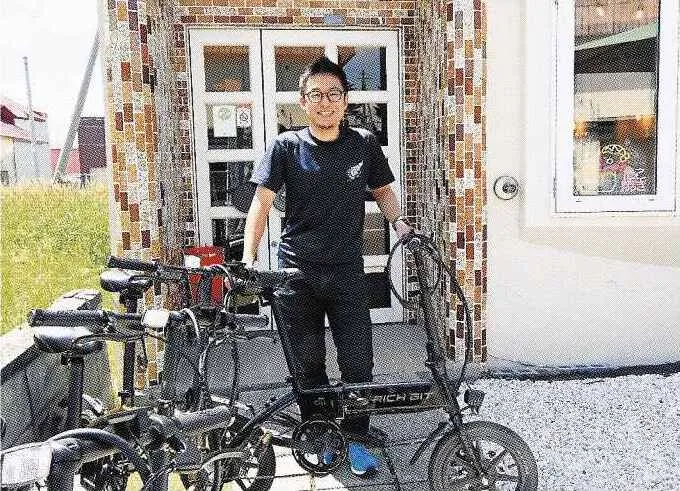 貸し自転車とフード 交流の場に 上富良野元隊員が起業:北海道新聞デジタル