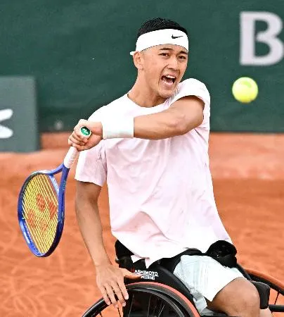 小田凱人決勝へ、上地結衣は敗退 全仏オープン車いすテニス：北海道