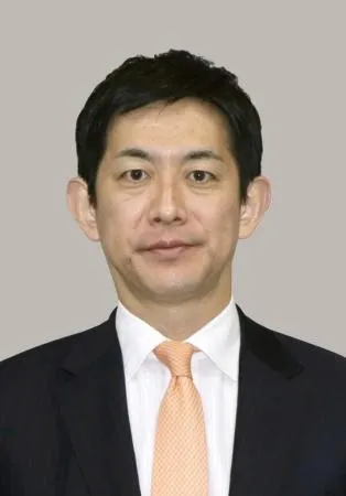 小林氏、重点策の調整奔走 首相意向重視、党内不満も：北海道新聞デジタル