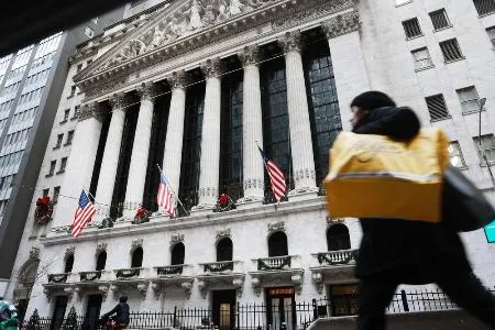 【取引終了⠀】スペイシー 100 金欠のため値下げ交渉〇 NY株反落、537ドル安 米インフレ加速懸念で売り：北海道新聞デジタル
