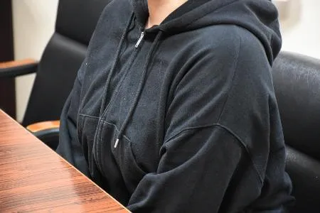 推し活にのめりこんだ20代の女性、いつの間にか「転売ヤー」に…その先