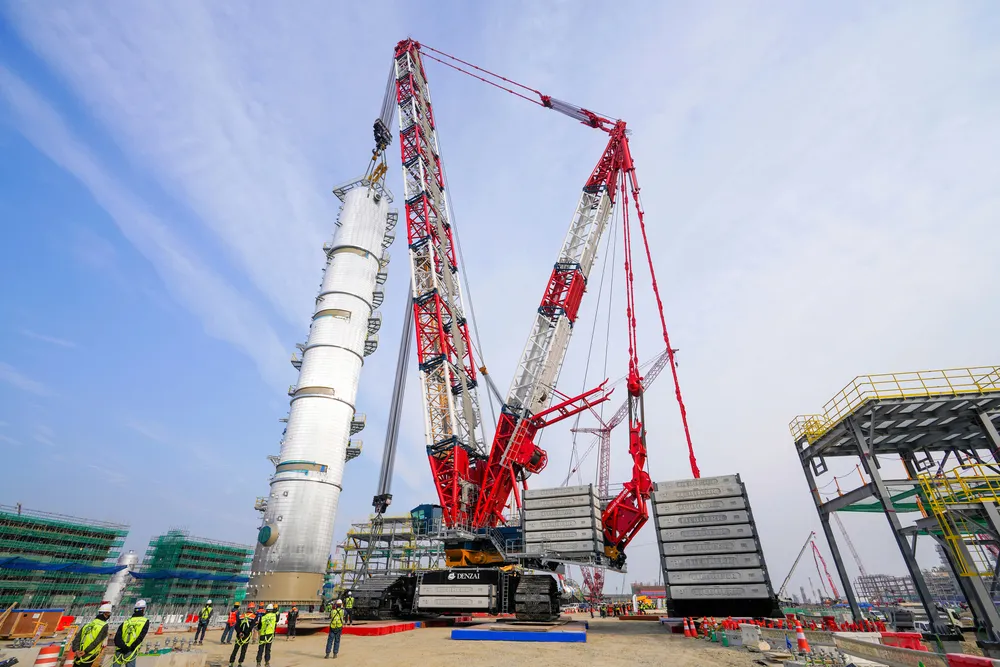 270トン全地形対応クレーンSAC24000T8アクスルダブルウィンチ