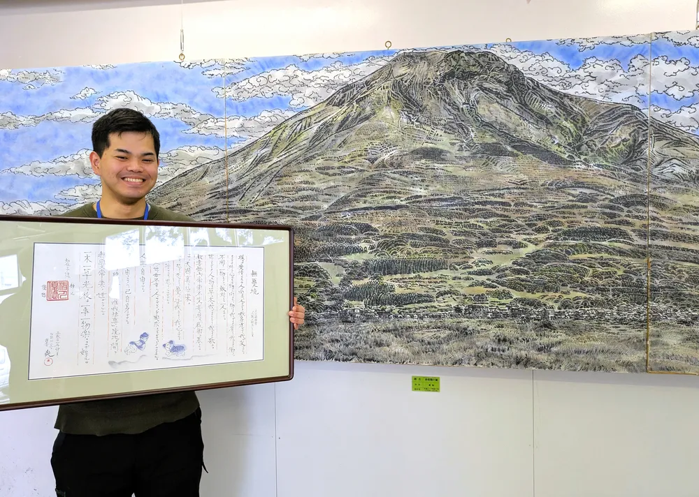 素朴な墨、色は豪快に 天野純男さん絵画展 八雲：北海道新聞デジタル