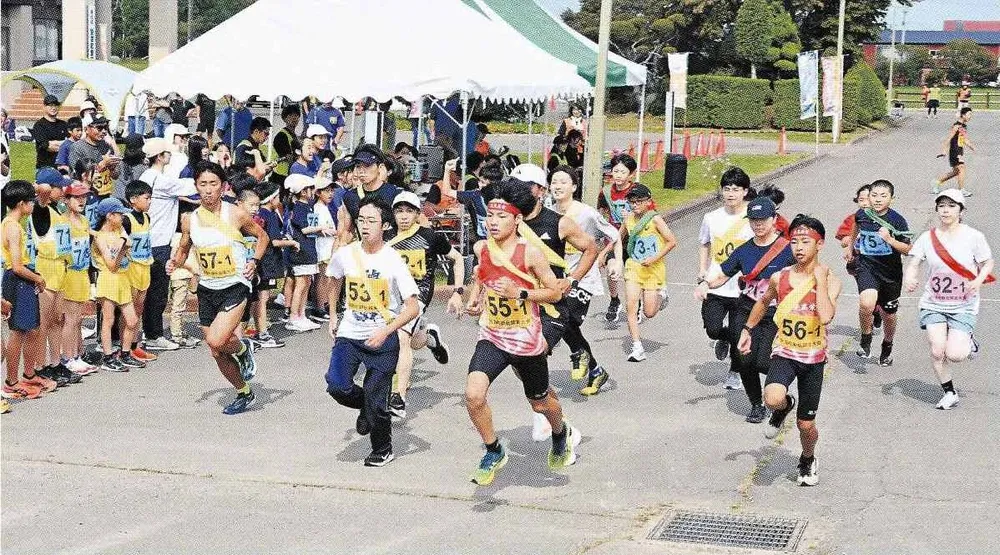たすきつなぎ別海力走 駅伝大会:北海道新聞デジタル