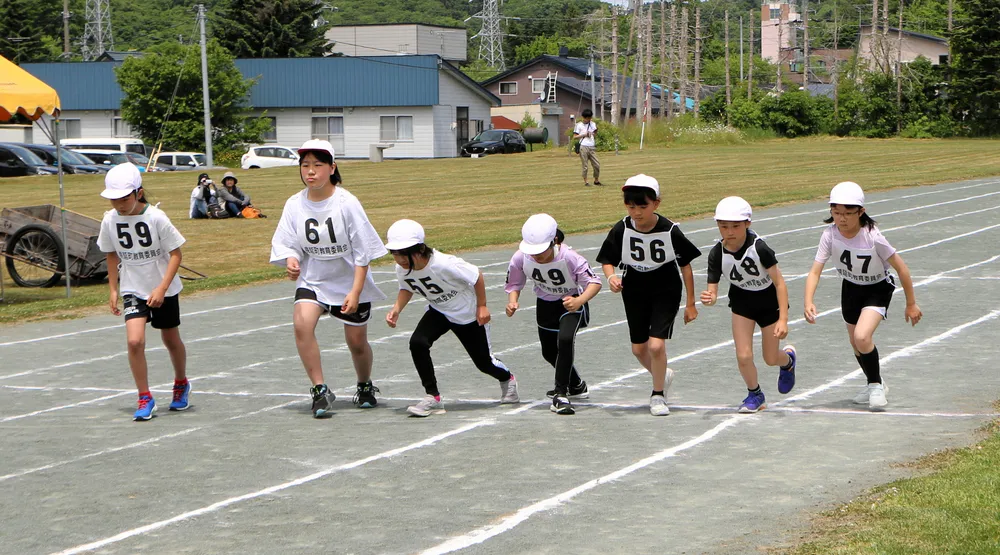 今年で最後となった少年少女陸上記録会（6月26日、町提供）