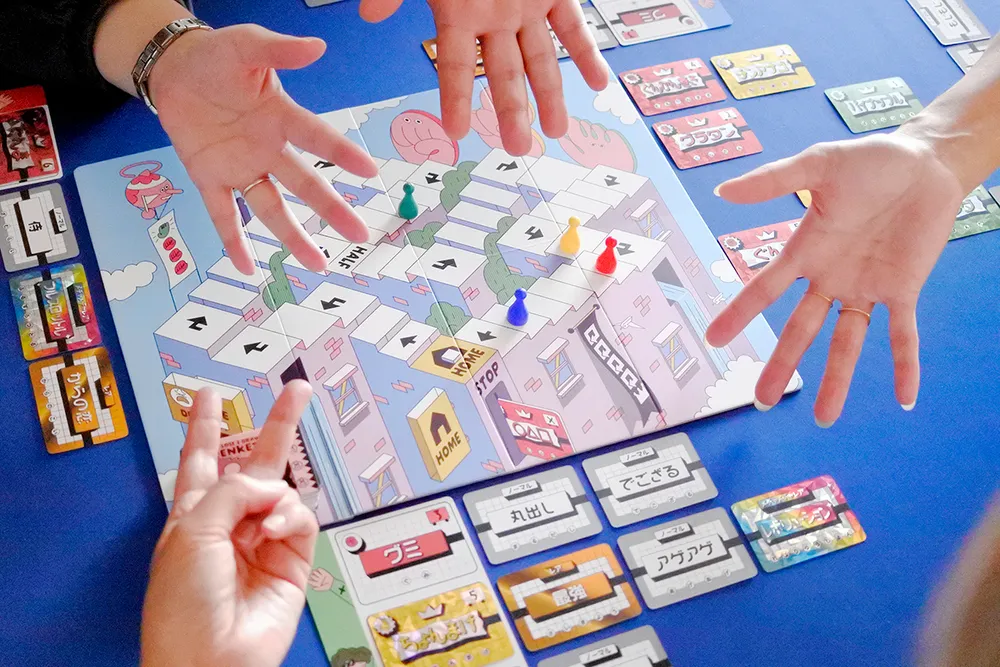 ＜今日もボドゲで遊んでマス！＞vol.120　グーチョキパーを“強化”して階段を駆け上がれ！「グミチョコパパイヤレボリューション」