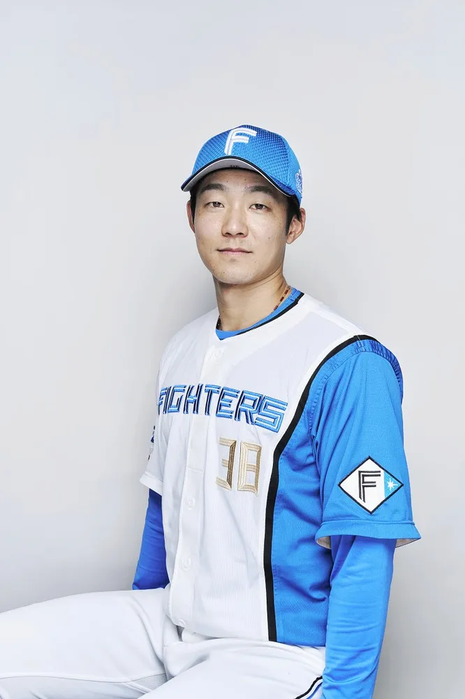 日本ハム石井一成 西武へ移籍発表 国内FA権を行使：北海道新聞デジタル
