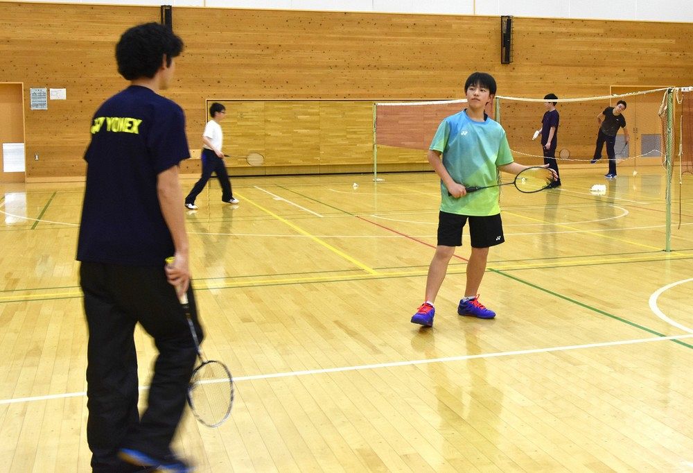 部活の地域移行へバドミントン練習会拡大 札幌の全市立中部員、無料で