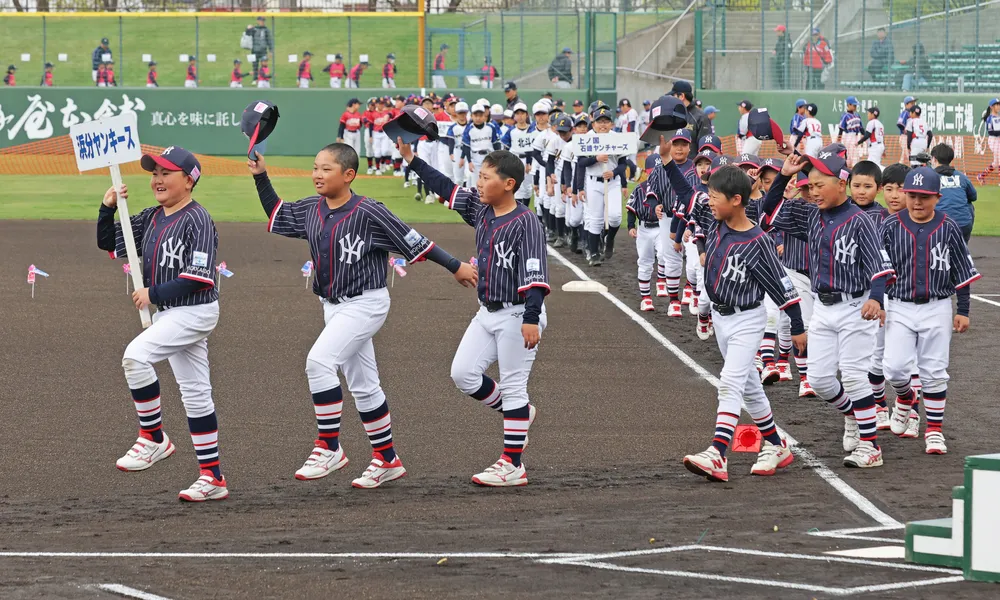 少年野球　全力プレー誓う　全道軟式函館支部大会が開幕